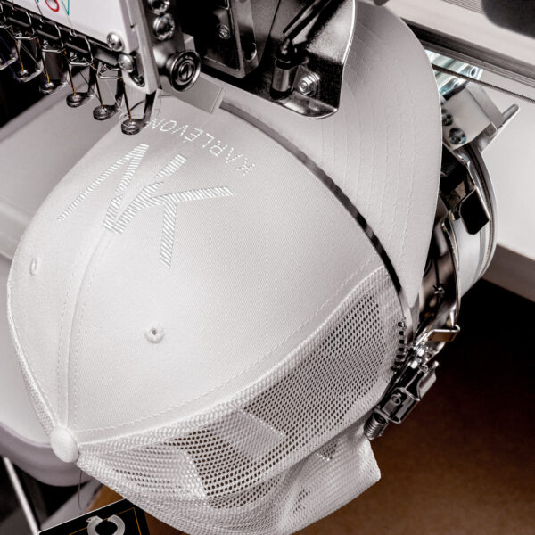 KarléVon trucker hats - Image 3