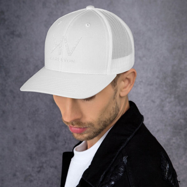KarléVon trucker hats - Image 69